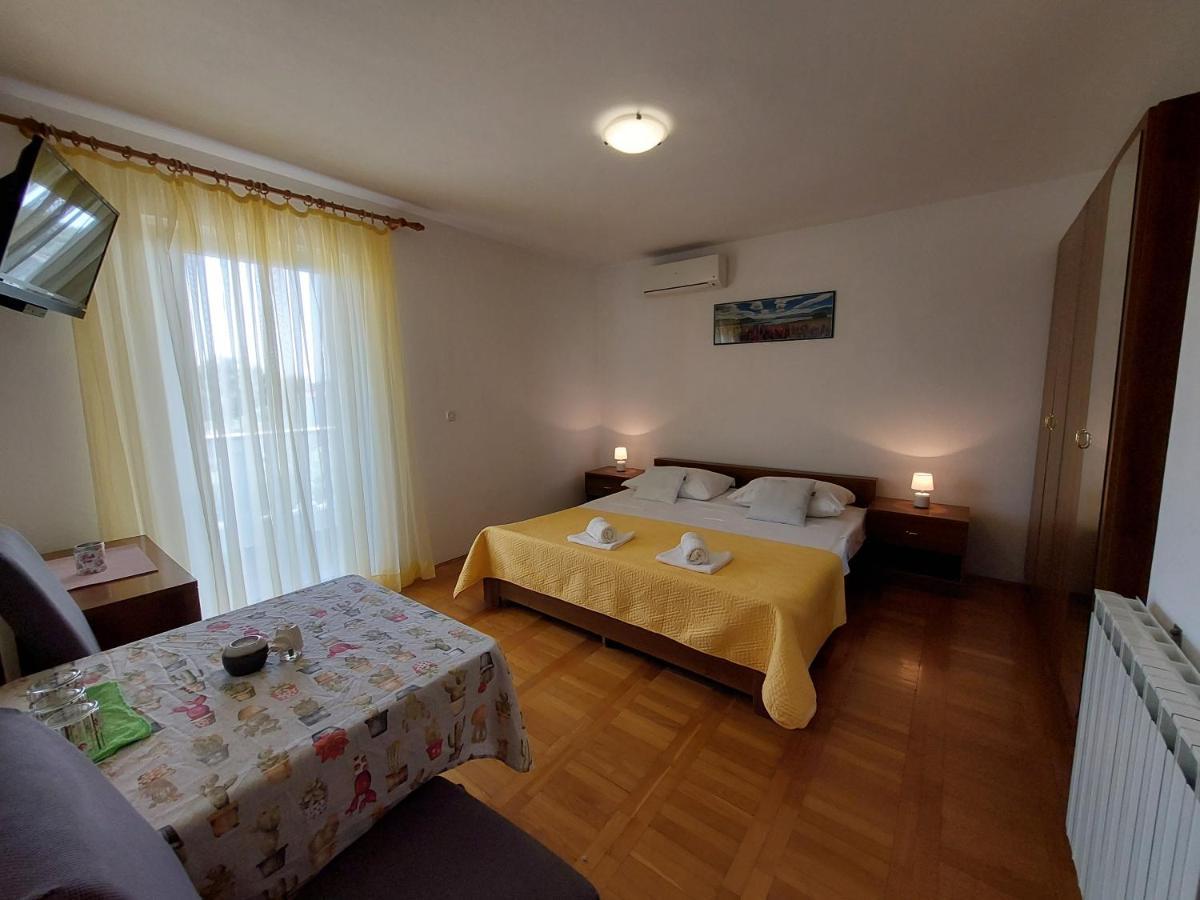 Apartmani Rahela Водице Екстер'єр фото